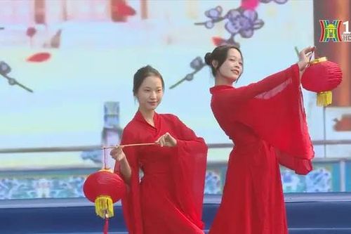 Khai mạc ngày hội Thanh niên Quốc tế lần III