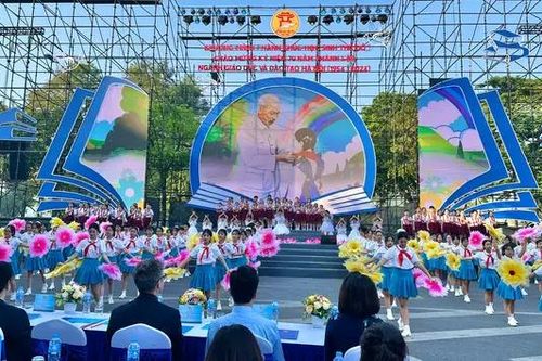 Sôi động, tự hào 'Hành khúc học sinh Thủ đô'