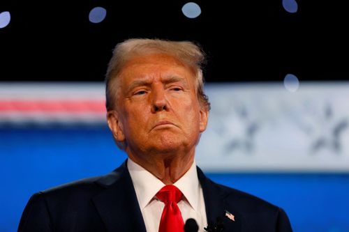 Ông Trump có thể lại rút Mỹ ra khỏi các thỏa thuận, Iran phủ nhận âm mưu ám sát