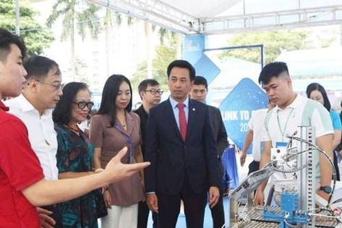 Hà Nội thúc đẩy kinh tế số, kinh tế xanh, phát triển bền vững