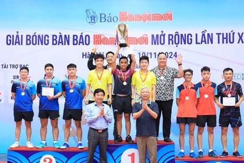 Bế mạc Giải bóng bàn tranh Cúp Báo Hànôịmới năm 2024