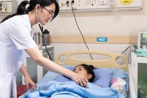 Đến bệnh viện điều trị viêm dạ dày thực quản trào ngược, bất ngờ lên cơn nhồi máu cơ tim rất nặng
