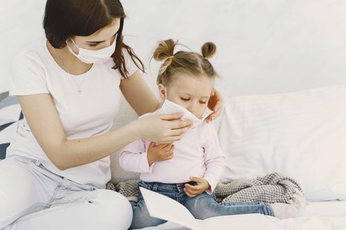 Phân biệt triệu chứng cảm lạnh thông thường và RSV