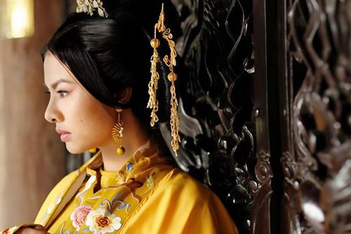 Chuyện Tuyên Từ Thái hậu Nguyễn Thị Anh buông rèm nhiếp chính