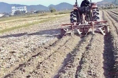 Huyện Sóc Sơn: cơ giới hóa giúp tiết kiệm 10 triệu đồng/héc-ta chi phí làm đất