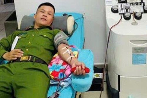 Đại úy Công an vượt 60km hiến tiểu cầu cứu sống hai trẻ sơ sinh