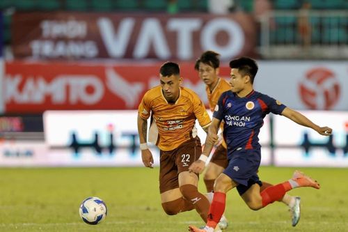 Thanh Hóa trở lại ngôi đầu, Hà Tĩnh vẫn bất bại