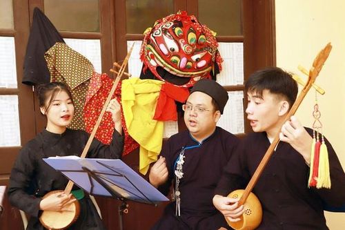 Người thầy giáo 'giữ lửa' văn hóa dân tộc Nùng