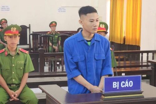 Lĩnh án 10 năm tù vì dùng mũ bảo hiểm đánh chết người