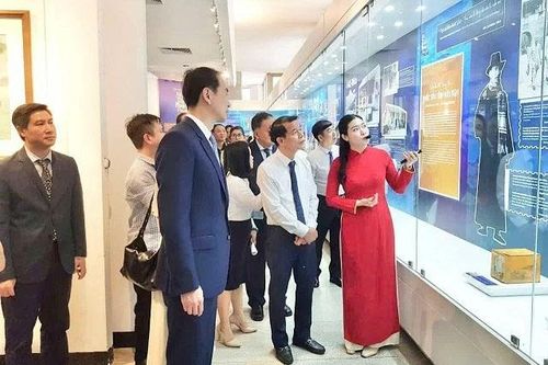 Theo dấu chân Chủ tịch Hồ Chí Minh ở Trung Quốc