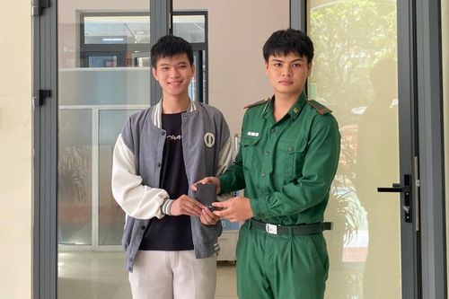 Ban Chỉ huy Biên phòng cửa khẩu cảng Đà Nẵng trao trả nhiều tài sản bị thất lạc