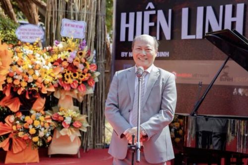 Chiêm ngưỡng nghệ thuật truyền thống qua triển lãm gốm 'Hiện Linh'