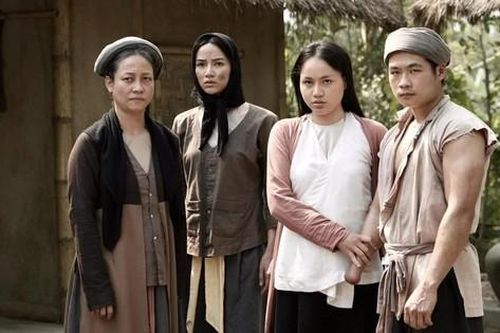 Nỗi sợ hãi mơ hồ kìm hãm phim lịch sử