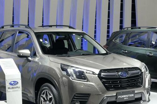 Nhiều hãng xe chạy đua giảm giá trong tháng 11