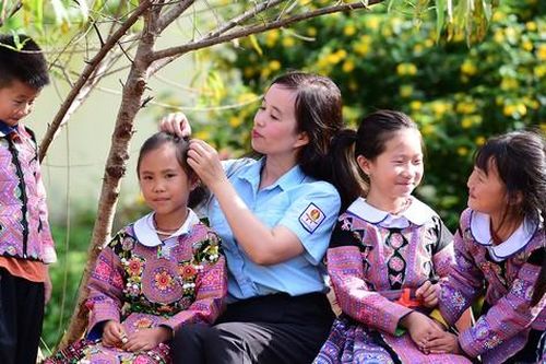 Cô Tổng phụ trách Đội vượt khó, truyền cảm hứng cho các em nhỏ vùng cao