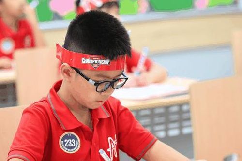 Nam sinh lớp 6 vượt qua hàng chục nghìn thí sinh, giành giải nhất cuộc thi Toán tư duy