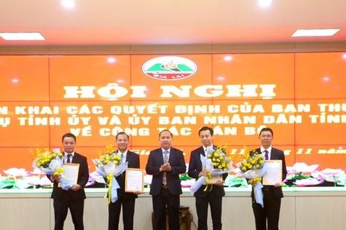 Giám đốc Sở Giao thông được giới thiệu bầu làm Chủ tịch thành phố Pleiku