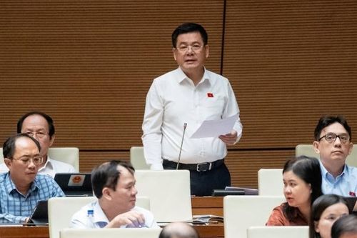 Bộ trưởng Nguyễn Hồng Diên: Thuốc lá điện tử có hại cho sức khỏe thì phải cấm