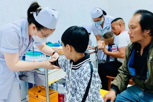 Hệ thống y tế công lập cần thay đổi tư duy quản trị để phát triển bền vững