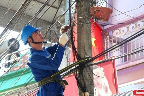 Giải pháp bó gọn và thanh thải cáp viễn thông