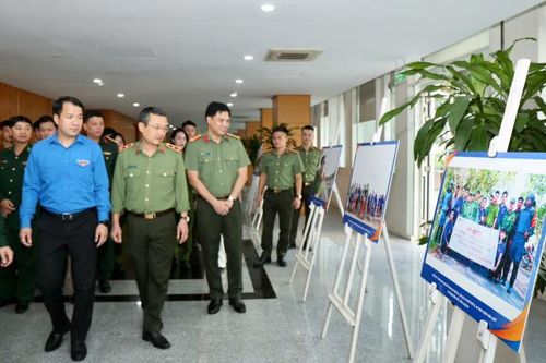 Thanh niên Công an và Quân đội đẩy mạnh học tập và làm theo tư tưởng, đạo đức, phong cách Hồ Chí Minh