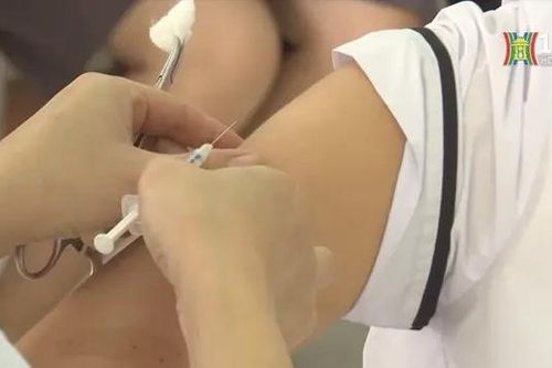 Đề xuất tiêm miễn phí vaccine sốt xuất huyết
