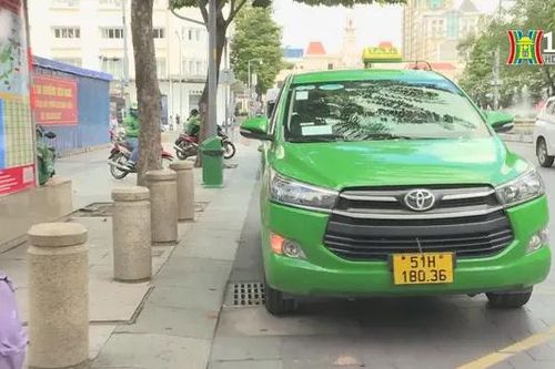 TP. HCM siết chặt quản lý tài xế xe buýt, xe taxi