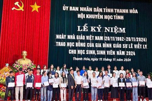 Thanh Hóa kỉ niệm Ngày Nhà giáo Việt Nam, trao học bổng Lê Viết Ly cho học sinh, sinh viên