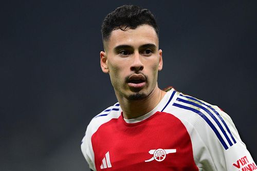 Hòa Chelsea, Arsenal cách đội đầu bảng 9 điểm