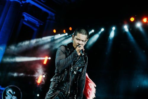 'Đu' lễ hội như người Hà Nội: Sáng về tuổi thơ, tối quẩy show hết mình