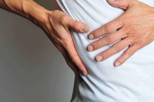 Đau bụng, vàng da cảnh giác với tắc mật
