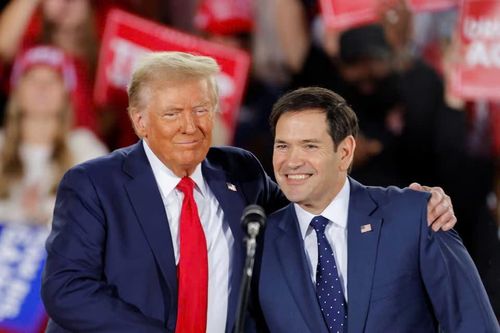 Ông Trump 'chọn mặt gửi vàng' ở 2 nhân vật cứng rắn với Trung Quốc