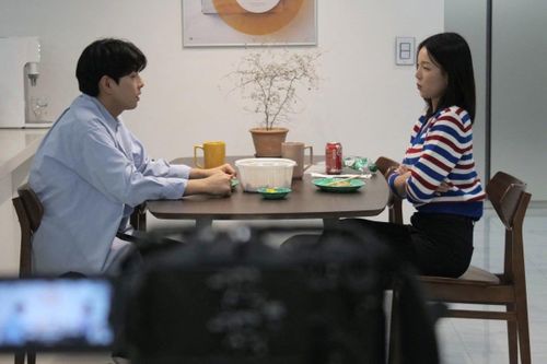 Khi hai người cùng dùng AI tán tỉnh nhau trên mạng phải 'đi date'