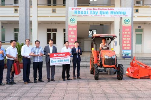 Orion Vina trao tặng máy nông nghiệp hỗ trợ nông dân huyện Gia Lâm