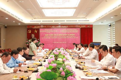 Trao đổi kinh nghiệm về phát triển tổ chức Đảng trong các doanh nghiệp ngoài khu vực Nhà nước