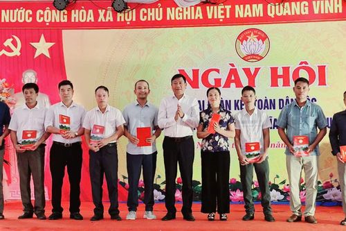 Trưởng Ban Dân vận Thành ủy dự Ngày hội Đại đoàn kết tại Quốc Oai