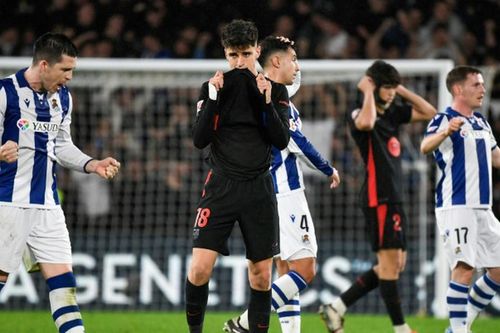Barcelona thất bại vì... gậy ông đập lưng ông