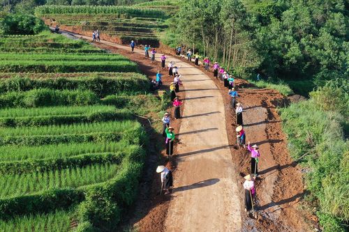 Hướng tới cải thiện chất lượng cuộc sống cộng đồng ở 3 tỉnh khó khăn