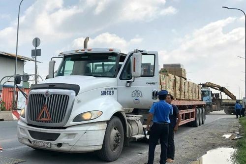 Thành phố Hồ Chí Minh cho phép phạt nguội xe quá tải đến cuối tháng 12