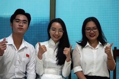 Sinh viên xuất sắc trường ĐH Sư phạm TP. HCM được Sở GD - ĐT TP. HCM phân công về trường chuyên