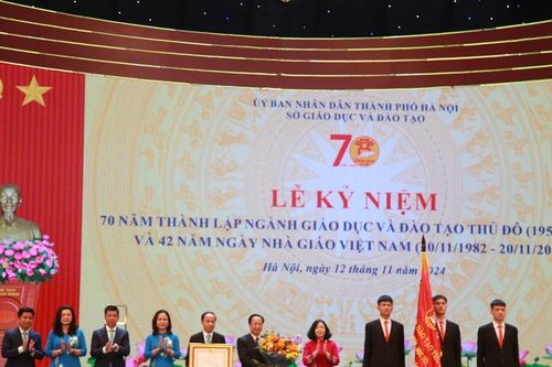 Bộ trưởng Bộ GD&ĐT: Giáo dục Thủ đô phải hướng tới là nền giáo dục thanh lịch