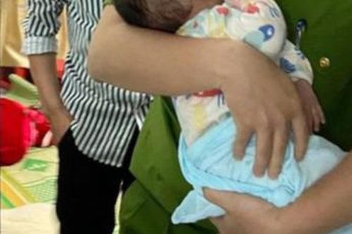 Bắt giữ nhóm đối tượng mua bán trẻ sơ sinh ở Hòa Bình
