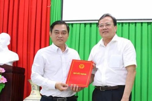 Trà Vinh trao quyết định điều động và bổ nhiệm Giám đốc Sở Tài nguyên và Môi trường