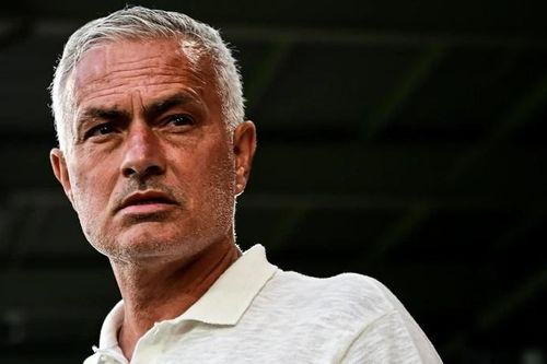 Mourinho bị chỉ trích: Hãy đi ngay khỏi Thổ Nhĩ Kỳ