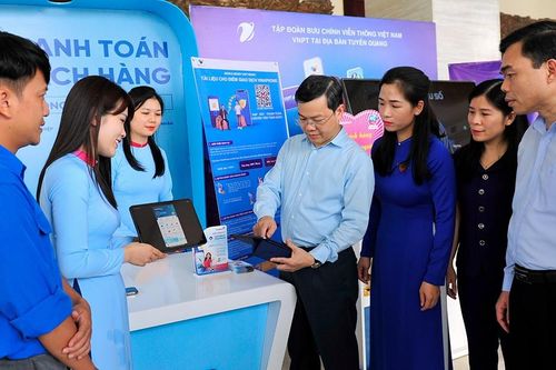 Chuyển đổi số sâu rộng, toàn diện, thực chất và hiệu quả