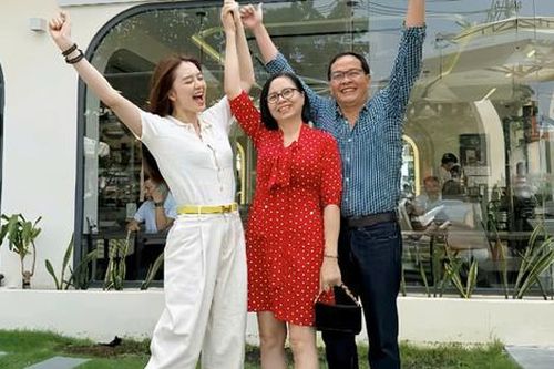 Thiều Bảo Trang báo 'tin vui'
