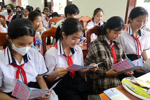 Bình đẳng giới trong đồng bào dân tộc thiểu số