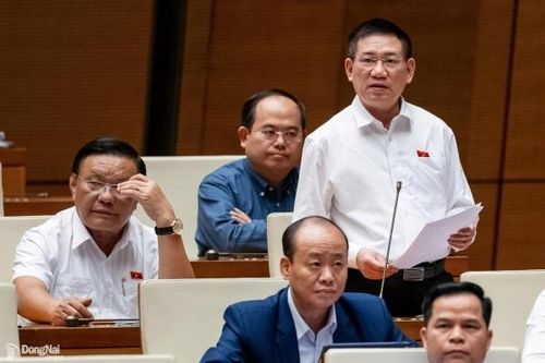 Tăng mức phạt với hành vi 'bóc phốt', nói xấu nhau sai sự thật trên mạng xã hội