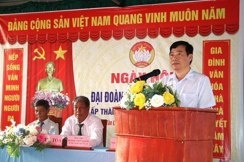 Chủ tịch UBND tỉnh dự Ngày hội Đại đoàn kết toàn dân tộc tại ấp Thành Lập