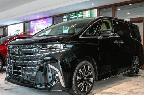 Toyota Alphard 2024: Mẫu MPV cao cấp nhất của Toyota có giá lăn bánh hơn 4,8 tỷ đồng